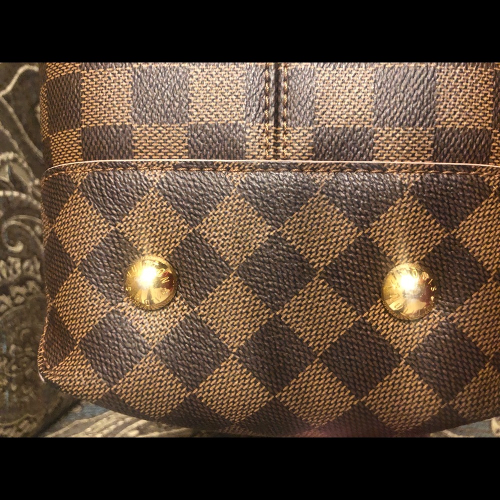 Louis Vuitton Caissa Hobo Damier in Rose Ballerine - Picture 4 of 8